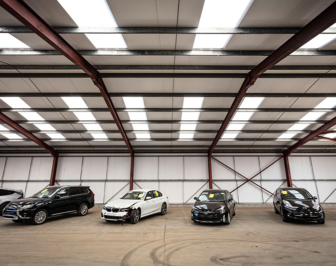Electric and hybrid salvage vehicles